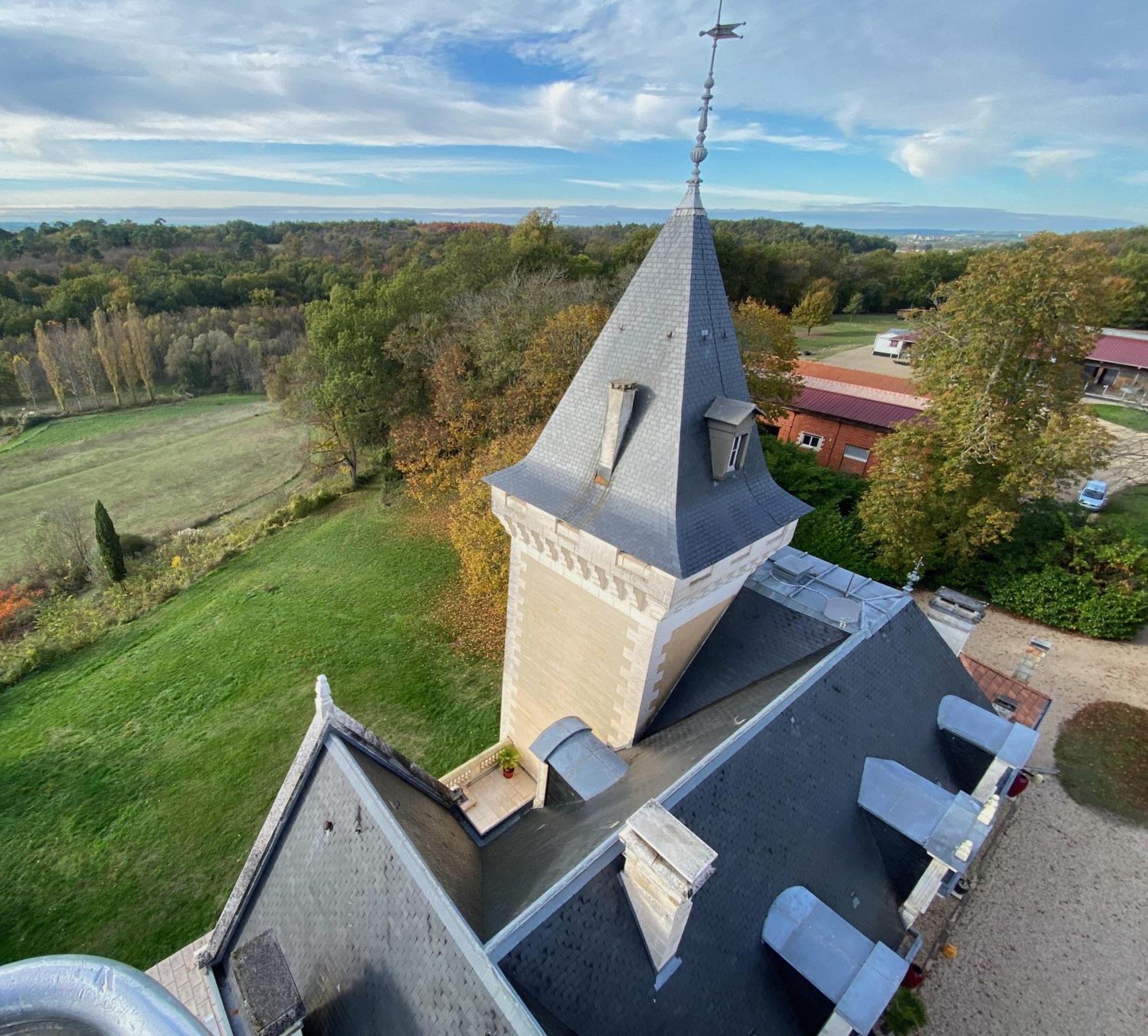 Chateau De Bellevue B&B Et Appartements Avec Piscine Saisonal Chauffee Et Chambres Partout Climatisees Saint-Avit  Exterior foto