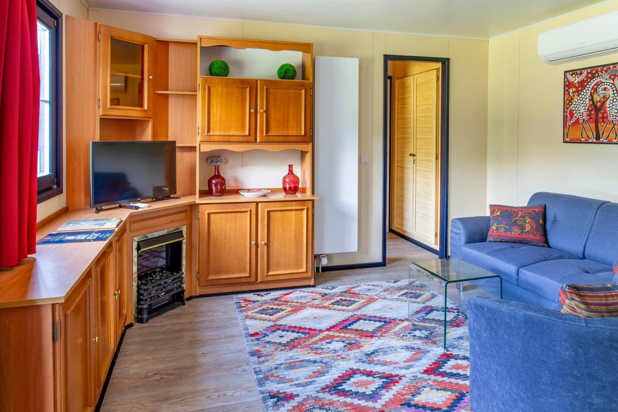 Chateau De Bellevue B&B Et Appartements Avec Piscine Saisonal Chauffee Et Chambres Partout Climatisees Saint-Avit  Quarto foto