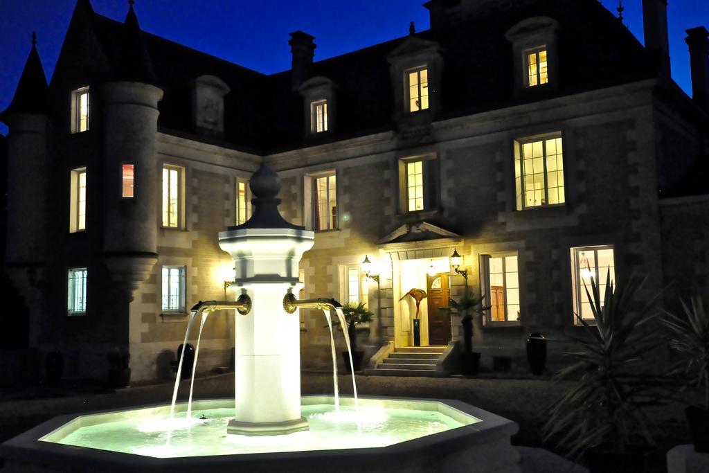 Chateau De Bellevue B&B Et Appartements Avec Piscine Saisonal Chauffee Et Chambres Partout Climatisees Saint-Avit  Exterior foto