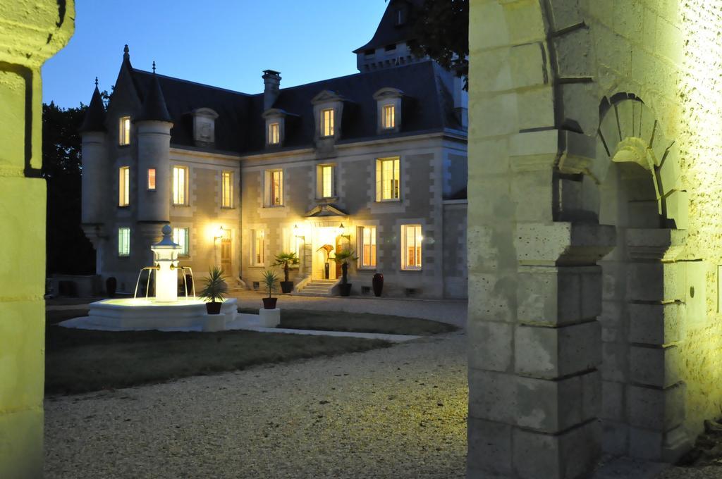 Chateau De Bellevue B&B Et Appartements Avec Piscine Saisonal Chauffee Et Chambres Partout Climatisees Saint-Avit  Exterior foto