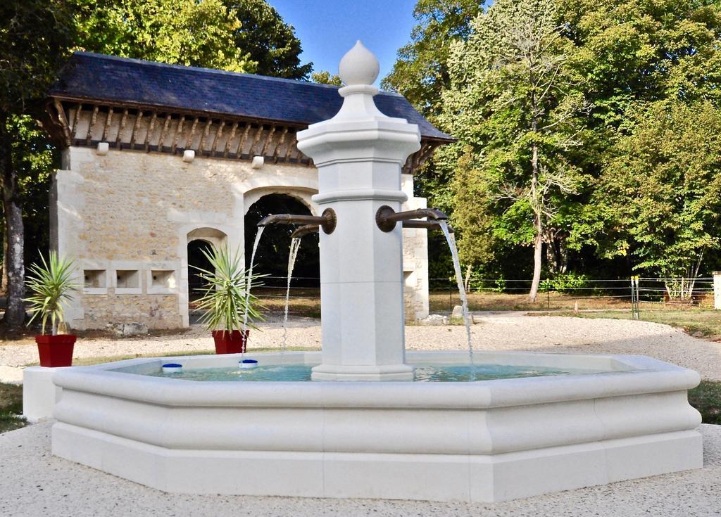 Chateau De Bellevue B&B Et Appartements Avec Piscine Saisonal Chauffee Et Chambres Partout Climatisees Saint-Avit  Exterior foto