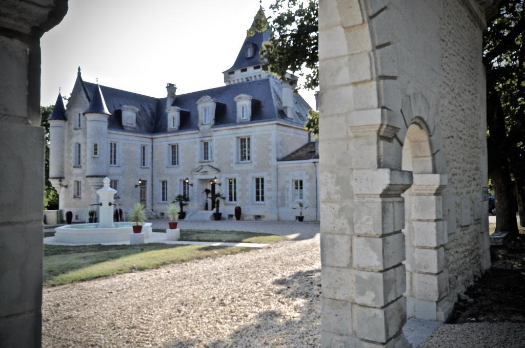 Chateau De Bellevue B&B Et Appartements Avec Piscine Saisonal Chauffee Et Chambres Partout Climatisees Saint-Avit  Exterior foto