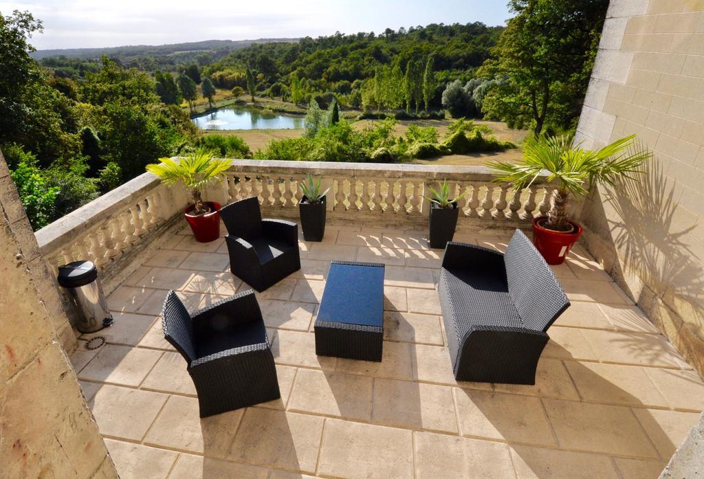 Chateau De Bellevue B&B Et Appartements Avec Piscine Saisonal Chauffee Et Chambres Partout Climatisees Saint-Avit  Exterior foto